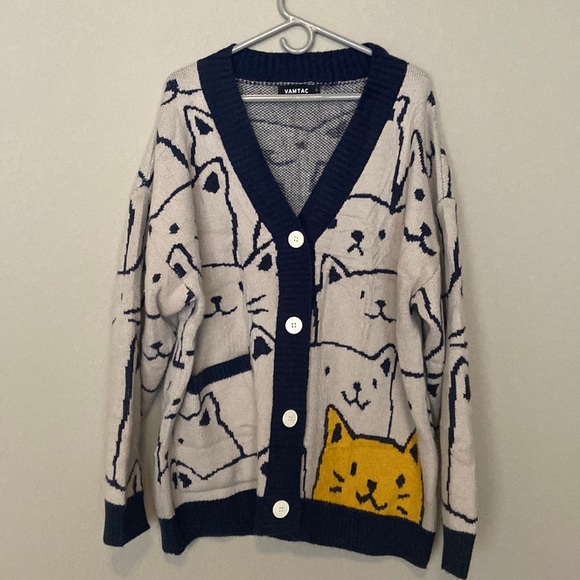Cat Cardigan NWOT Oversized Fit - Picture 1 of 4